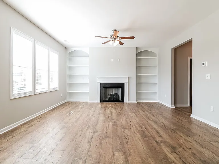 12 Patagonia Pl — Photo 7