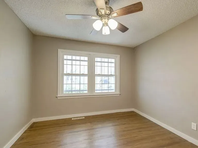 2656 E Grail St — Photo 11