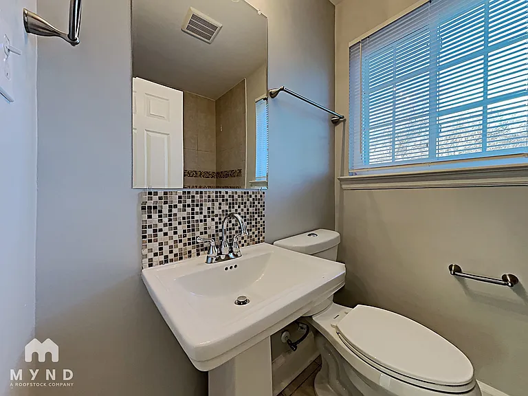 2915 Allen Rd S — Photo 15