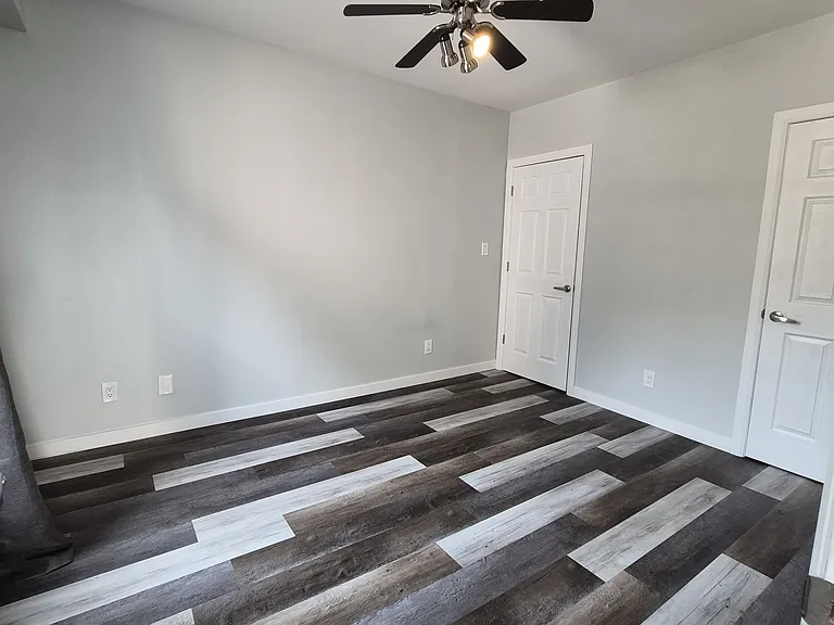 104 Mississaga St W #1 — Photo 10