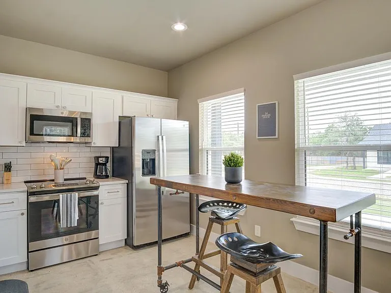 30652 Oakview Rd #4 — Photo 3