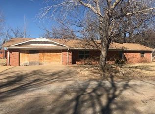 117 4th St, Erick, OK 73645