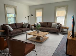 359 N Broad St FLOOR 2, Lititz, PA 17543