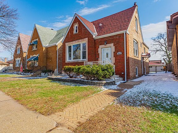 2nd image of 2817 Maple Ave