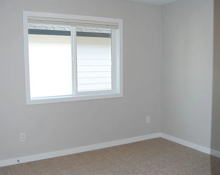256 E Wayno Way — Photo 17