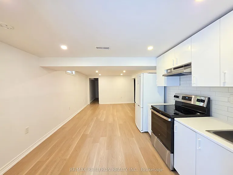 72 Ashton Rd #BASEMENT — Photo 5