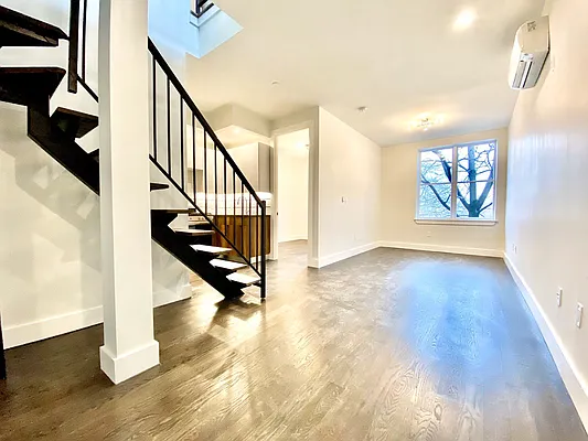 Rented by Lofts and Flats LLC | media 1