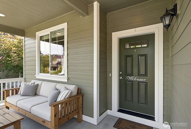 2nd image of 1415 Farina Loop SE