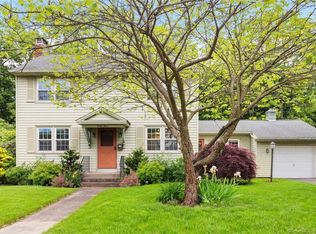 33 Brent Rd, Manchester, CT 06042