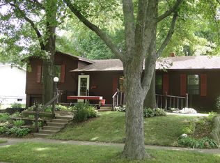 2717 Belle Ave, Davenport, IA 52803