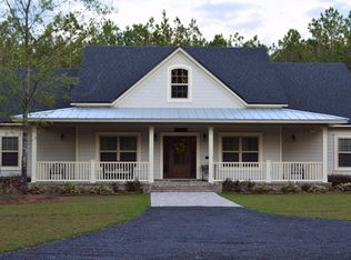 3743 Raintree Dr, Macclenny, FL 32063