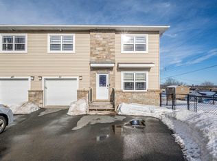 41 Hillcrest St, Halifax, NS B3N 0E9