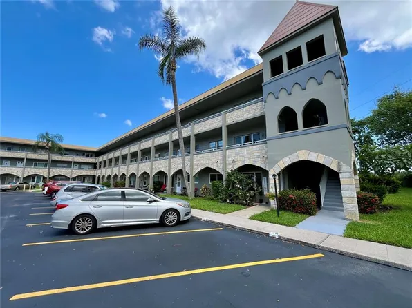 2462 Brazilia Dr APT 20, Clearwater, FL 33763