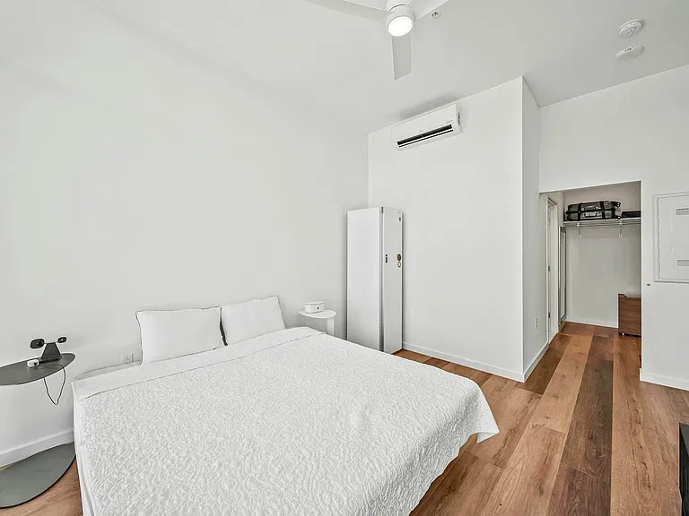1515 Liona St #4418 — Photo 17