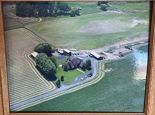 75 Grandview Ln, Riverton, WY 82501