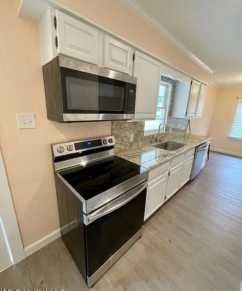 333 Belvedere Dr — Photo 9