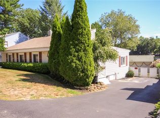 119 Lake Dr, Glocester, RI 02814