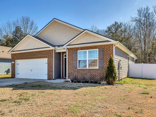 215 Addison Ave, Chapel Hill, TN 37034