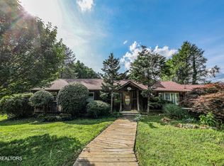 104 Ogden Cir, Oak Ridge, TN 37830