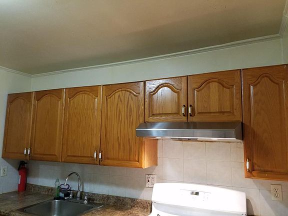 2nd image of 8353 250th St