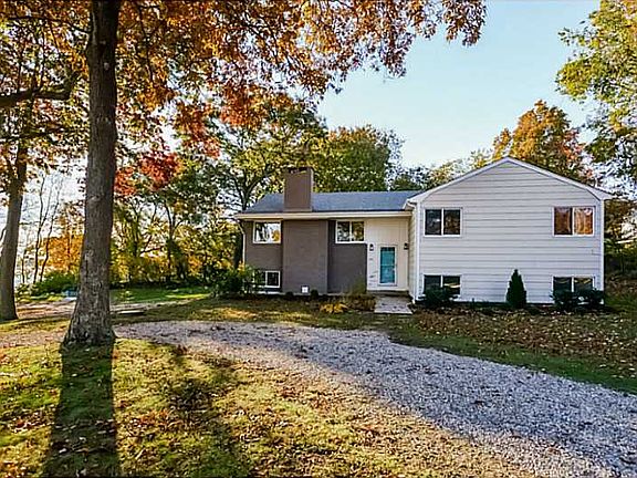 2nd image of 195 Fleetwood Dr