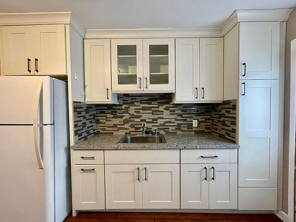 1st image of 234 Avenida Monterey #B