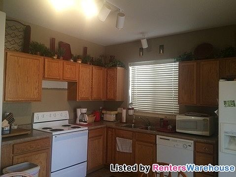 5th image of 4484 E Loma Vista St