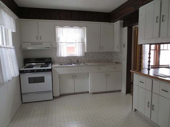 3rd image of 120 E Monico St #E