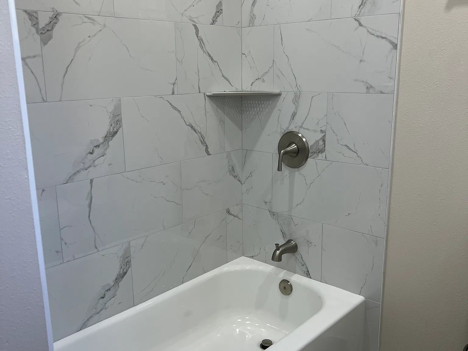 Van's Place — Photo 3