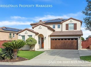 10252 Oak Spur Way, Escondido, CA 92026