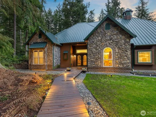 1059 Evergreen Lane, Freeland, WA 98249