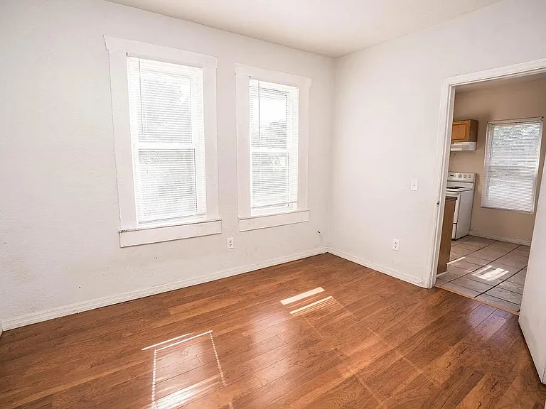 2816 N 9th St #D — Photo 10