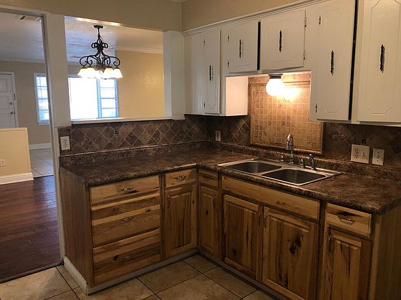 5th image of 4511 Birdwell Ln