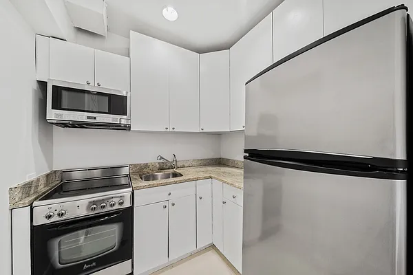 Rented by Vector New York, LLC | media 3
