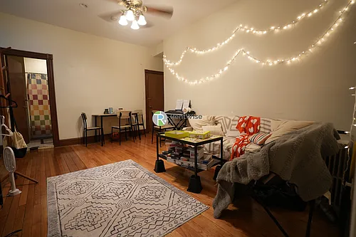 21 Gibbs St #2 Photo 1
