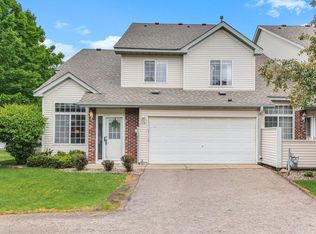 3601 Genevieve Ave N, Oakdale, MN 55128