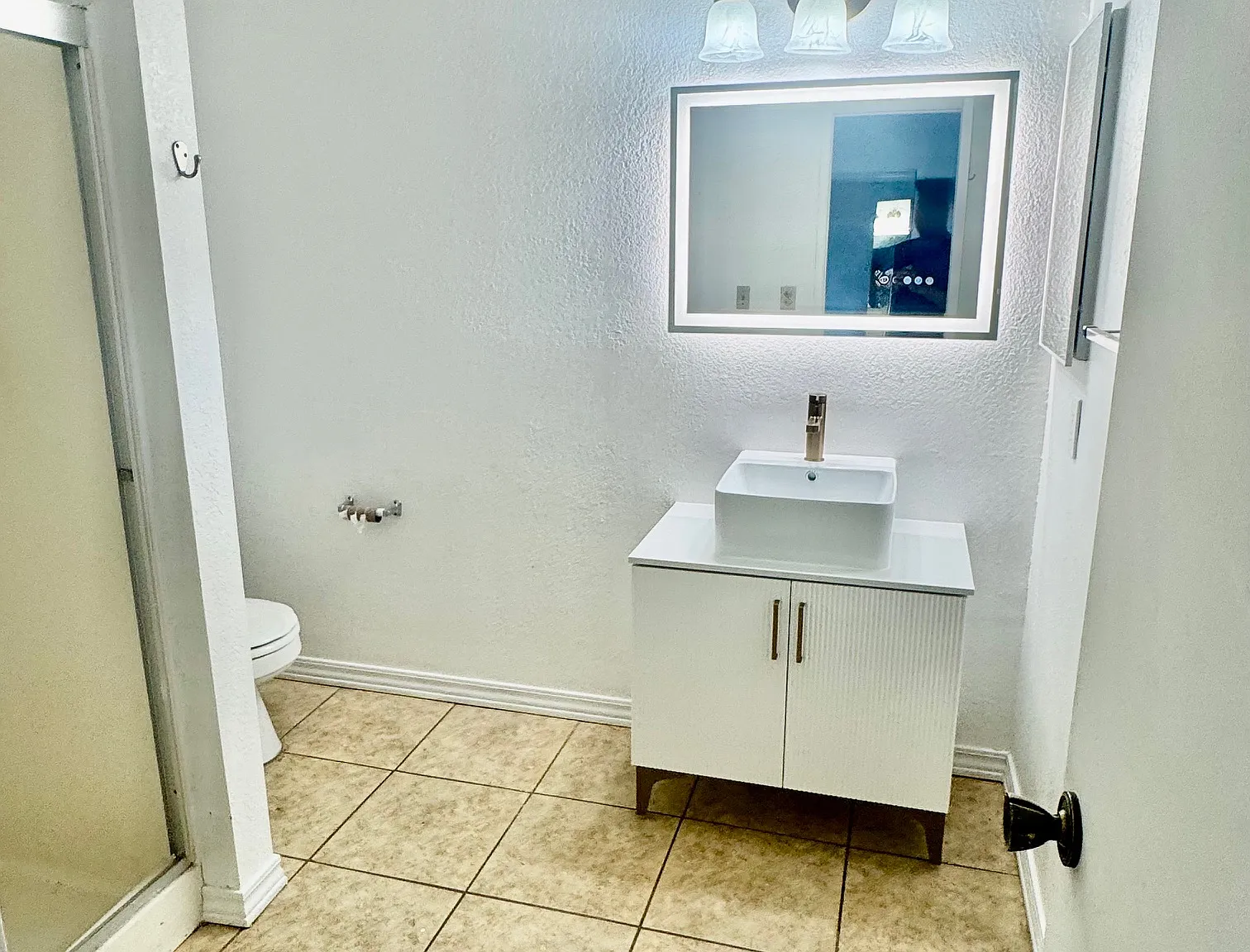 2 bed, 2.5 bath, 1102 sqft, $2,700 — Photo 3