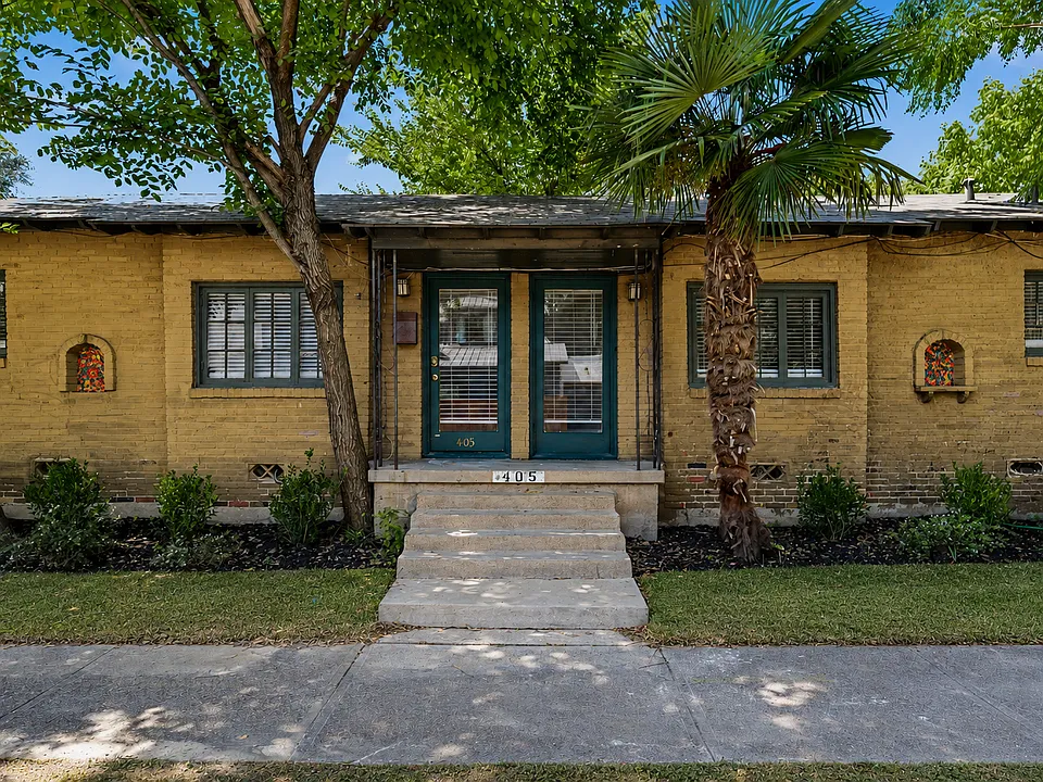 405 N Prairie Ave