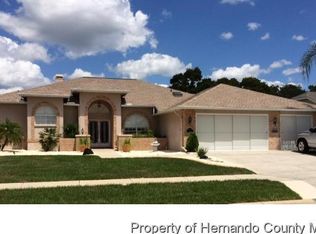 1064 Hook Dr, Spring Hill, FL 34608