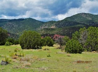 34 Sugar Loaf Ln, Penrose, CO 81240