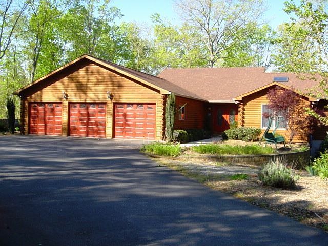 Private wooded retreat!