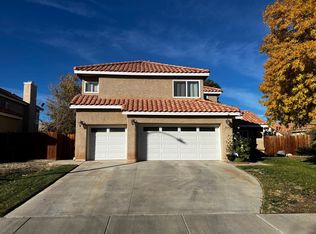 38243 Sierra Grande Ave, Palmdale, CA 93551