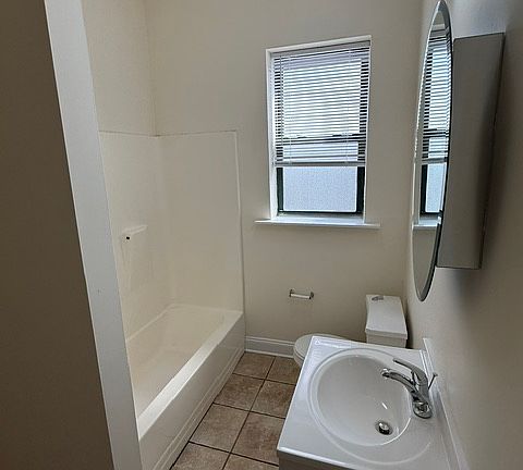 5th image of 146 Virginia Ave #406