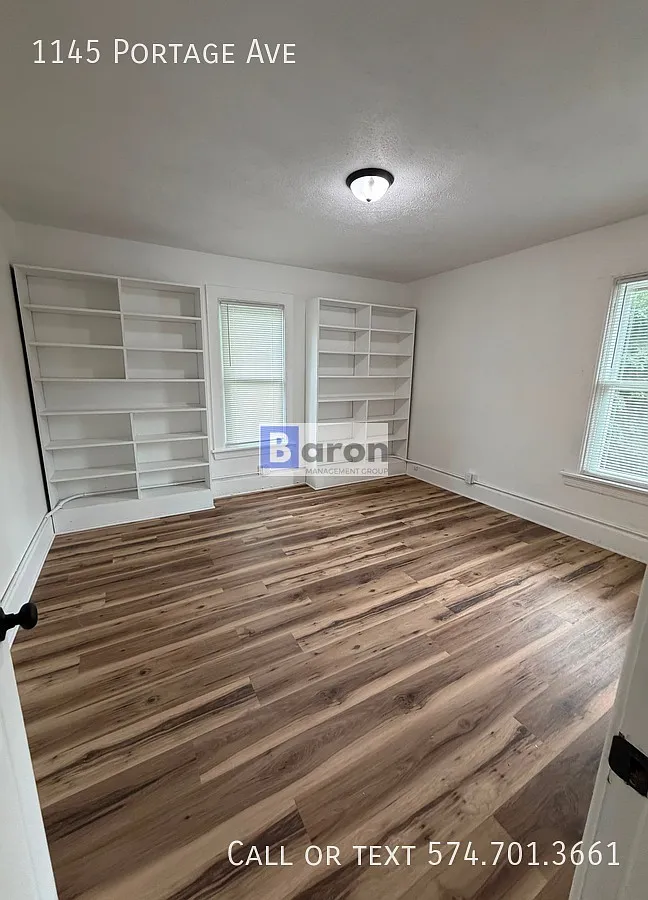 1145 Portage — Photo 1