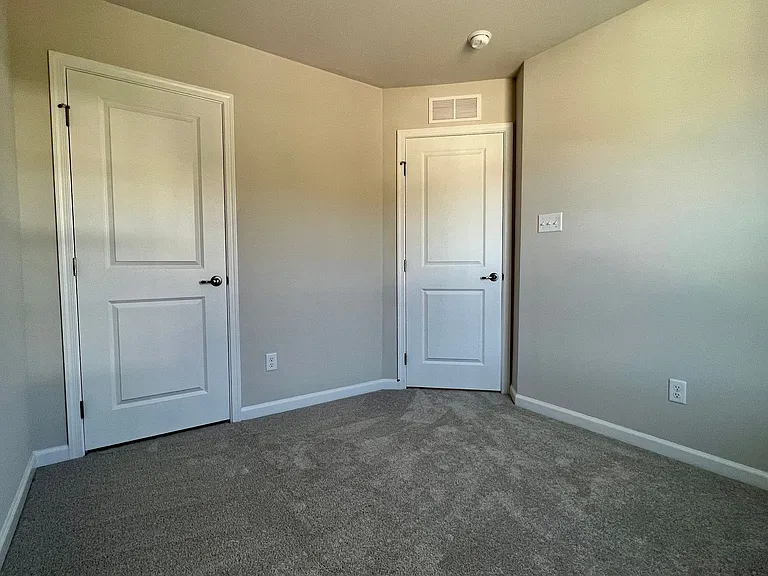 67 Hewstone Ct — Photo 21