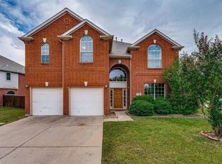 2700 Thorncreek Ln, Fort Worth, TX 76177