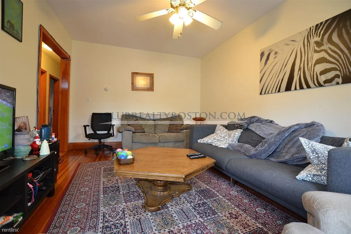 Building Photo - 12 Montcalm Ave #2