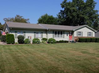 58498 E Greenfield Ct, Three Rivers, MI 49093