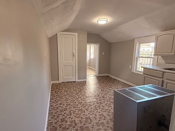 2nd image of 17 Elm St #4E