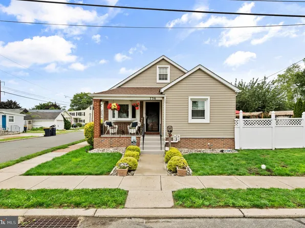 736 Cheston Ave, Tullytown, PA 19007